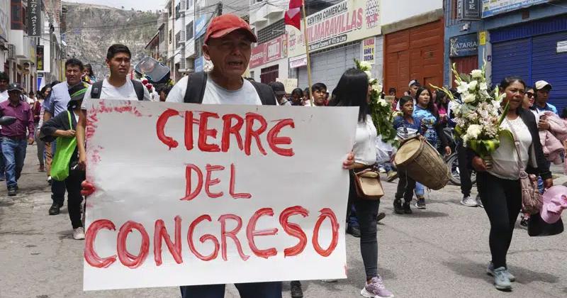 El Congreso de Peruacute abrioacute las puertas al adelanto de las elecciones