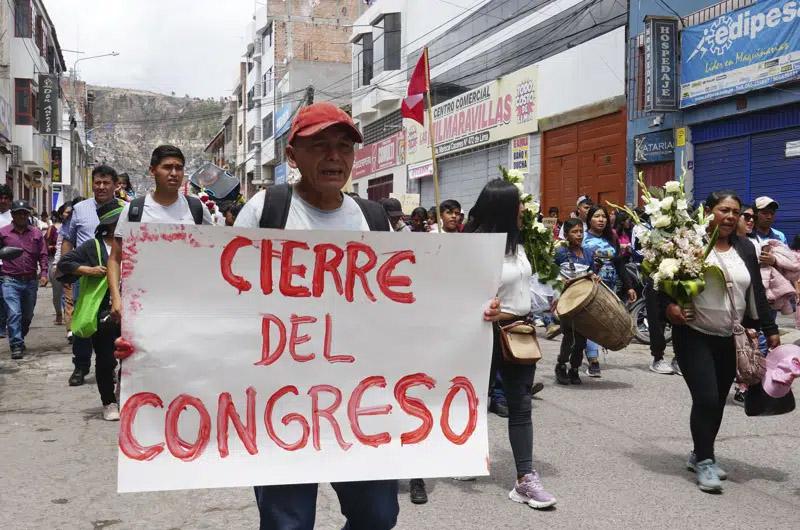 El Congreso de Peruacute abrioacute las puertas al adelanto de las elecciones