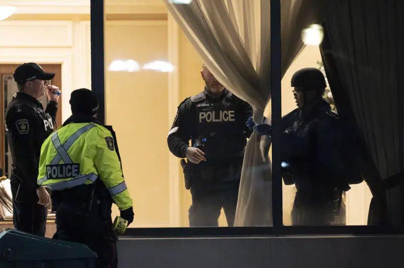 Un canadiense de 73  antildeos matoacute a 5 personas en un condominio