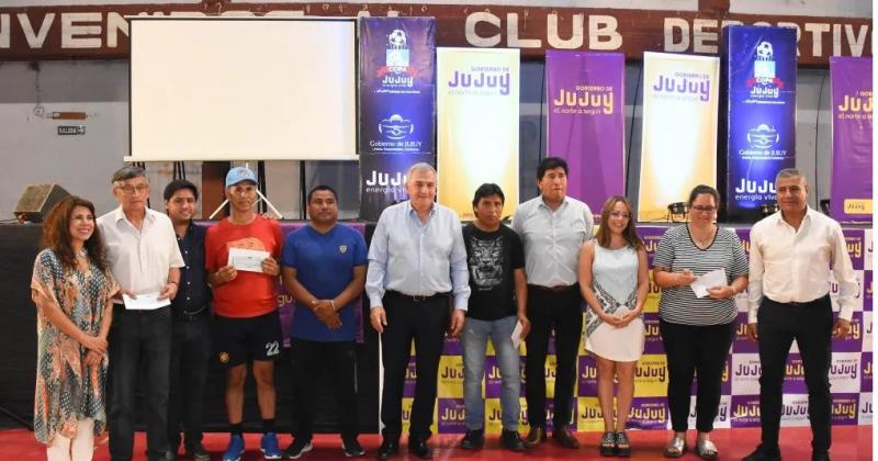 Morales entregoacute los premios de la Copa Jujuy Energiacutea Viva 2022