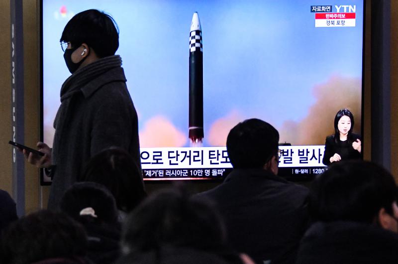 Corea del Norte lanza dos nuevos misiles