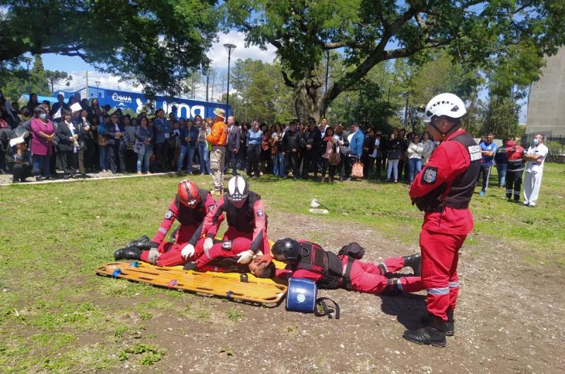 Simulacro de evacuacioacuten en Complejo Ministerial