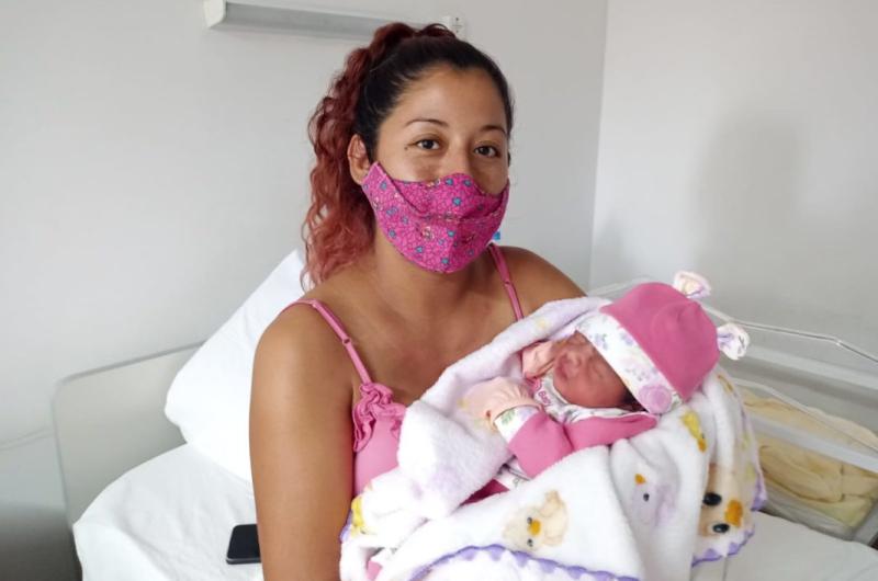 Madison la primera beba 2023 del Materno Infantil