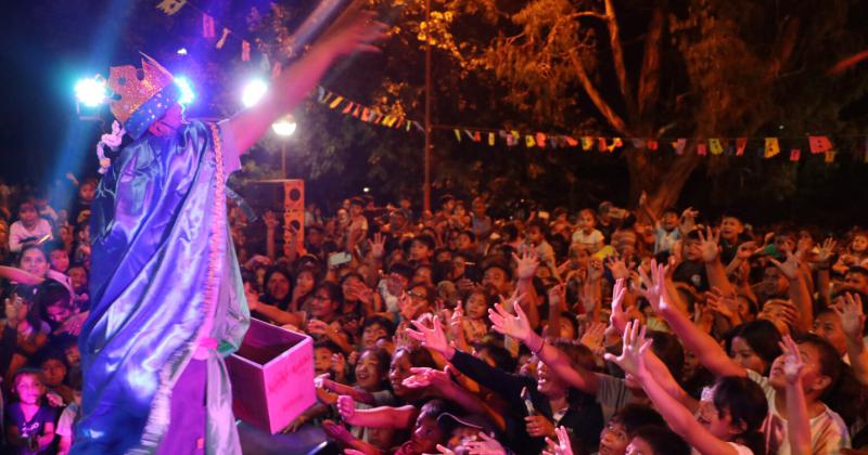 Una masiva concurrencia tuvo la la tradicional Serenata a los Reyes