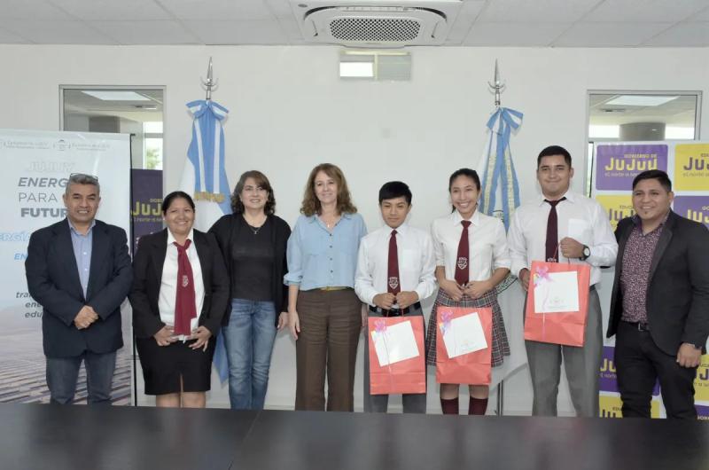 Tributo a la Agroteacutecnica premiada a nivel nacional