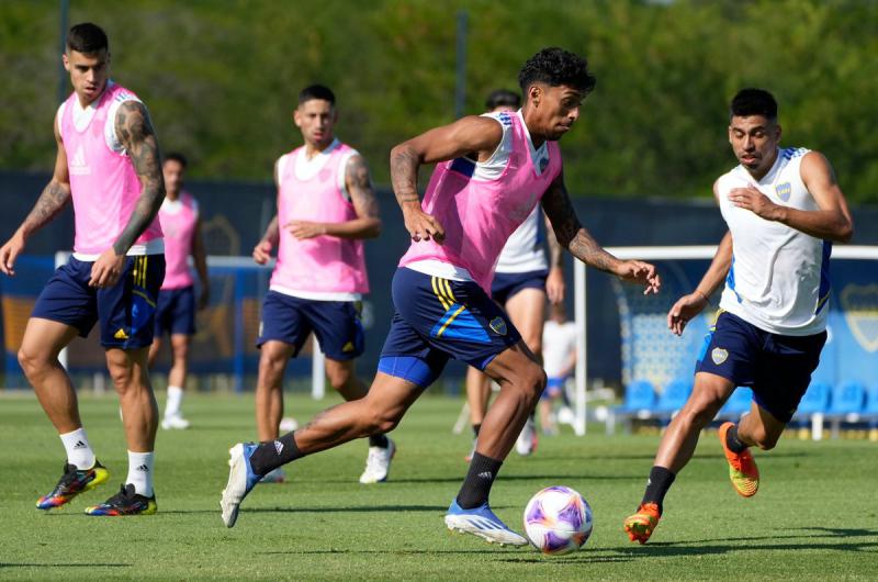 Boca e Independiente juegan en San Juan en el inicio del Tirangular