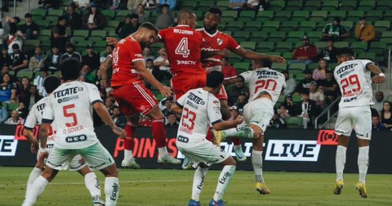 Primer triunfo de River al vencer a Monterrey de Meacutexico