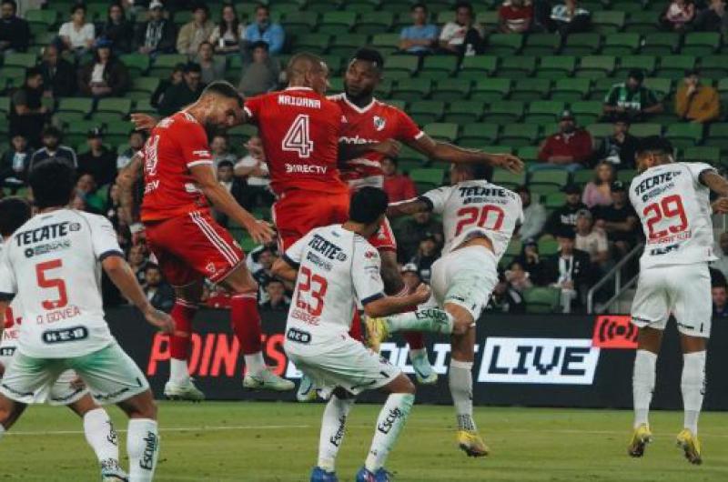 Primer triunfo de River al vencer a Monterrey de Meacutexico