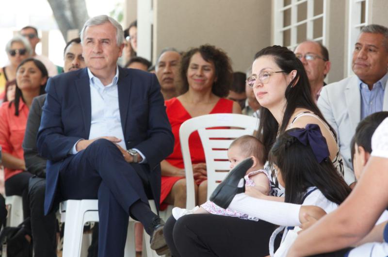 El trabajo es el camino para poder salir de la pobreza afirmoacute Morales