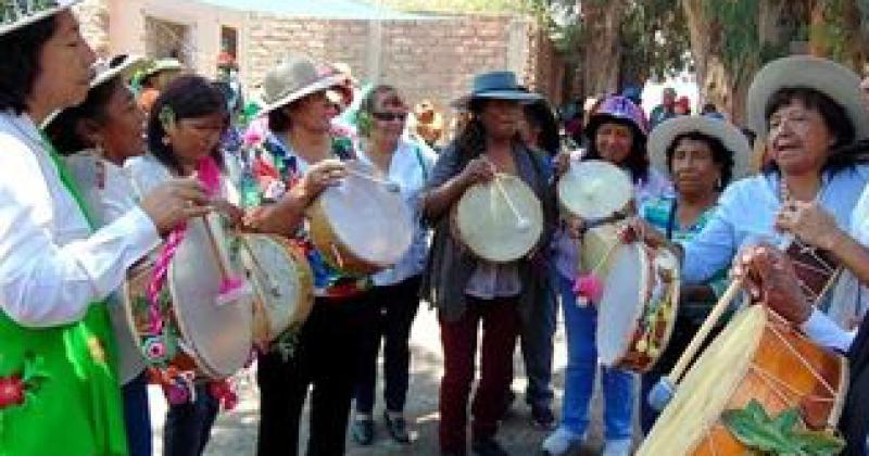 Purmamarca festeja la 38ordm edicioacuten del Encuentro de Copleros