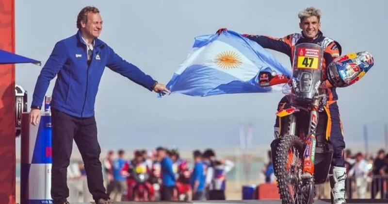 El argentino Kevin Benavides ganoacute por segunda vez el Rally Dakar
