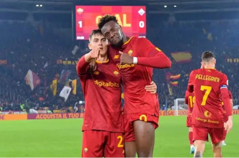 Roma con goles de Dybala ganoacute en la Serie A italiana