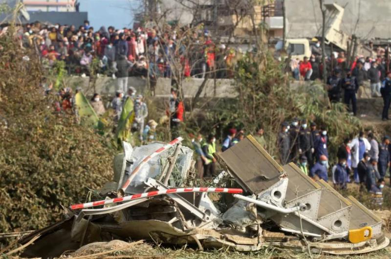 Buscan esclarecer las causas de la tragedia aeacuterea en Nepal 