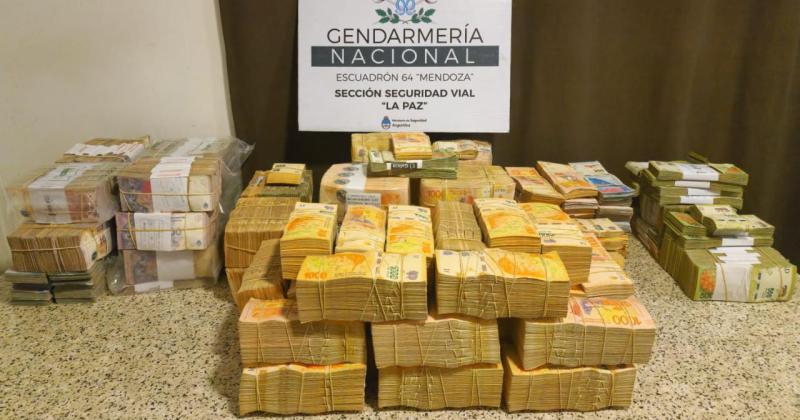 Incautan 31 millones de pesos sin aval legal