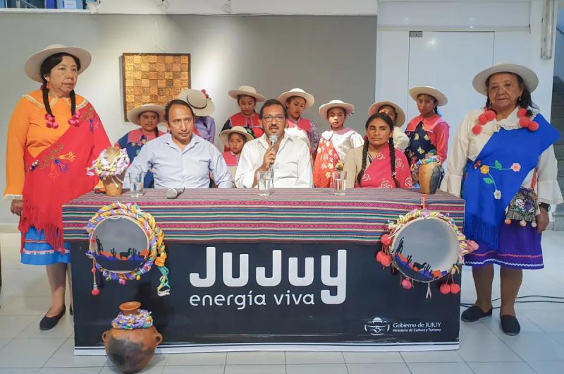 Degustaciones y actuacioacuten de copleros y cuadrillas de la Puna en el Festival de la Chicha y la Tonada