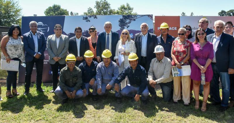 Construyen nuevas escuelas para La Almona y El Sunchal