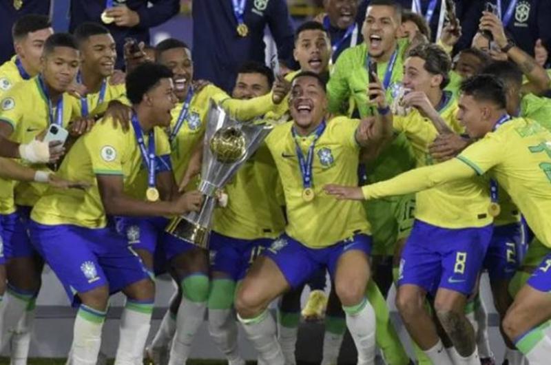 Brasil vencioacute sobre el final a Uruguay y se adjudicoacute el Sudamericano Sub 20