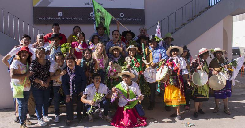 Ediles capitalinos participaron del tradicional festejo del Diacutea de las Comadres