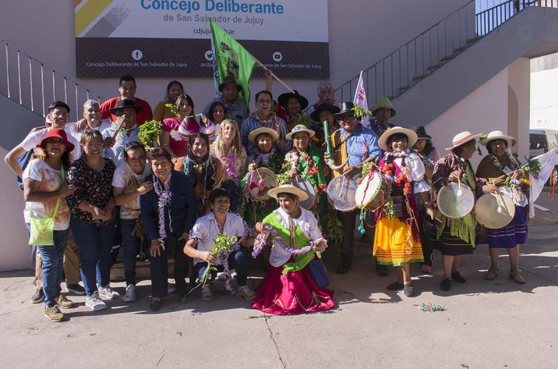 Ediles capitalinos participaron del tradicional festejo del Diacutea de las Comadres