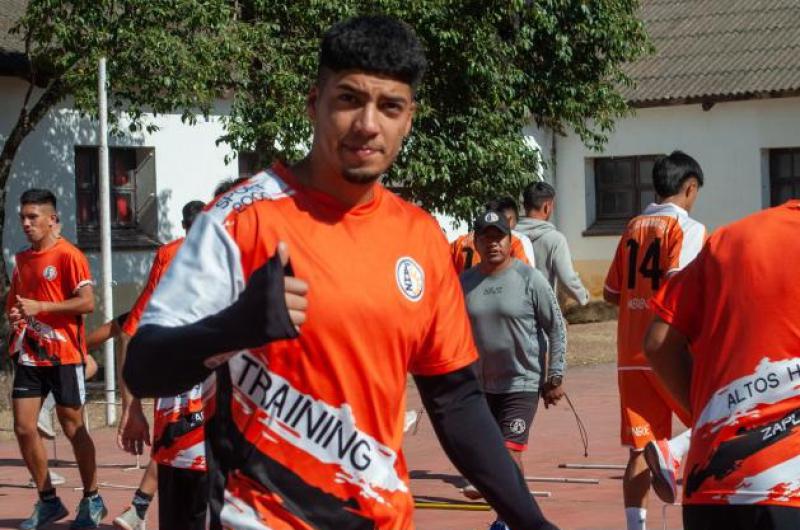 Villagra Vallejos y Estopintildean se despidieron de Zapla