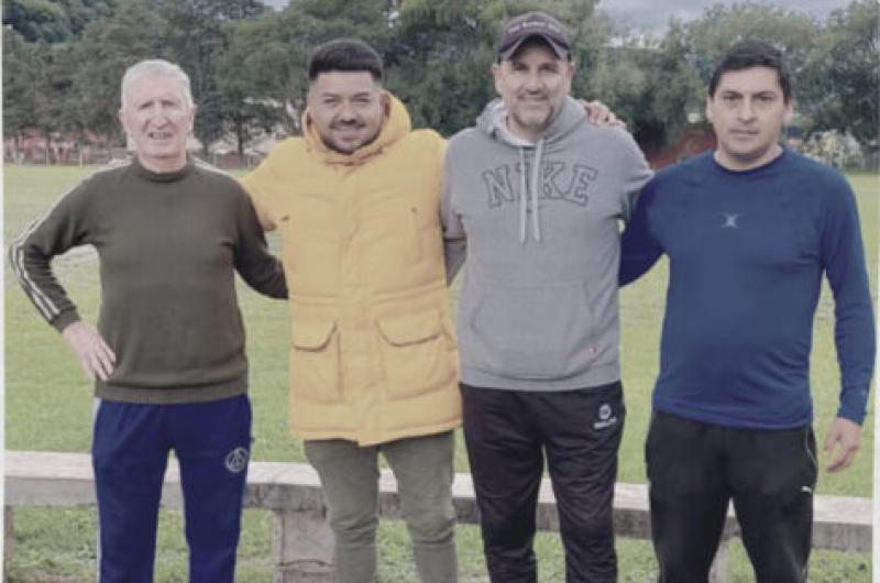 Cristiaacuten Corrales nuevo entrenador de Atleacutetico Cuyaya