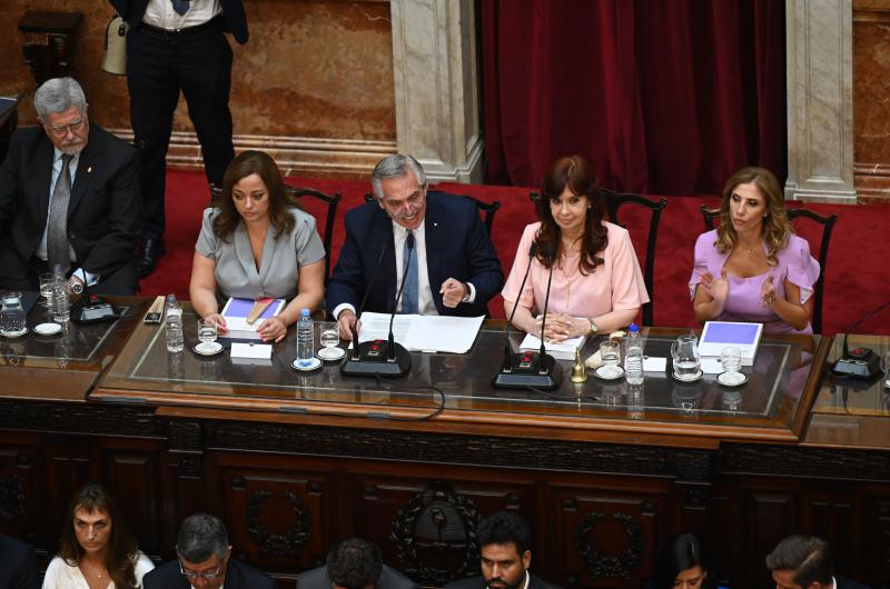 Frases salientes del discurso al inaugurar el 141deg periacuteodo de sesiones del Congreso