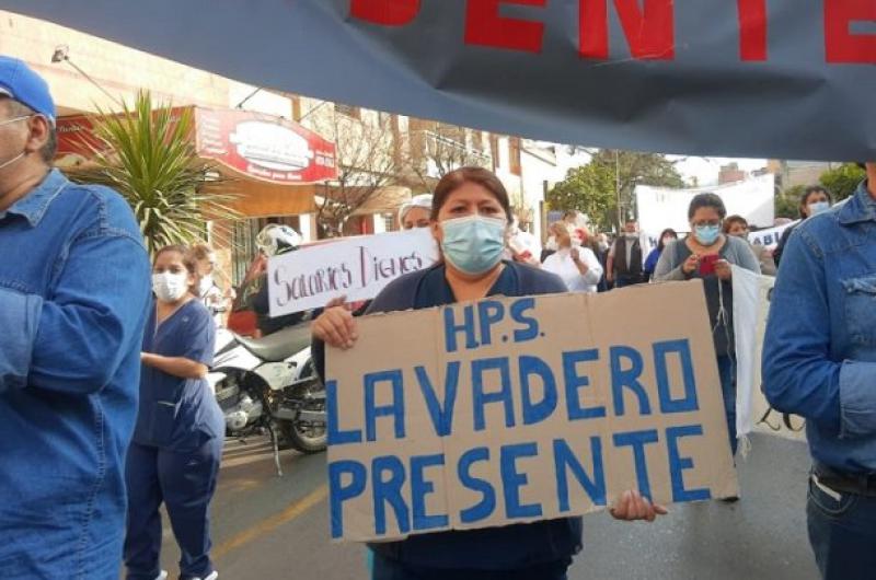 Los trabajadores de la salud concretaron una jornada de protesta 