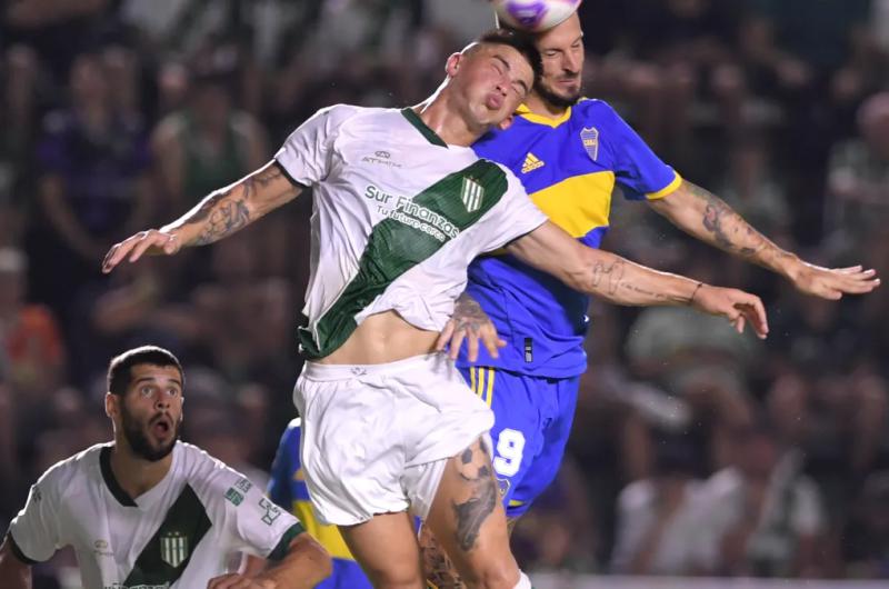 Boca cayoacute ante un Banfield superior que logroacute su primer triunfo en el campeonato