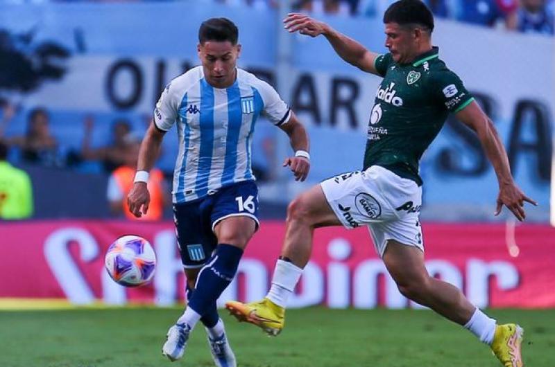 Racing vencioacute a Sarmiento de la mano de Matiacuteas Rojas