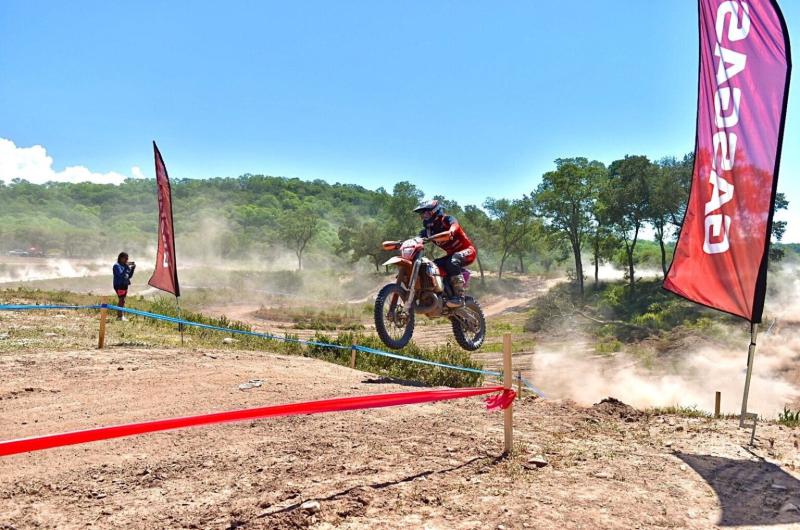 San Pedro vibroacute con el rugir de motores del Argentino de Enduro