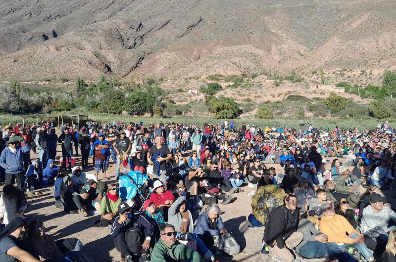 Presentacioacuten de documental realizado por el grupo Divididos en Tilcara