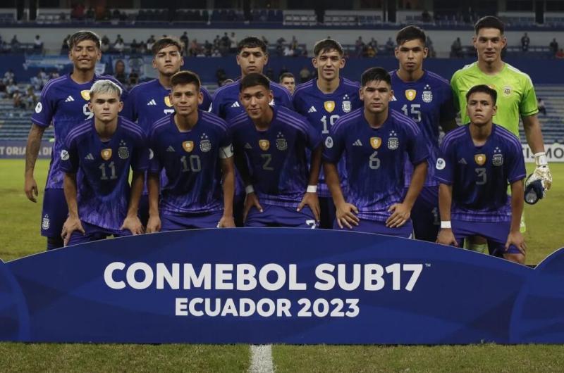 El Sub 17 de Argentina aprovecha una raacutefaga y arranca en forma ideal el hexagonal final