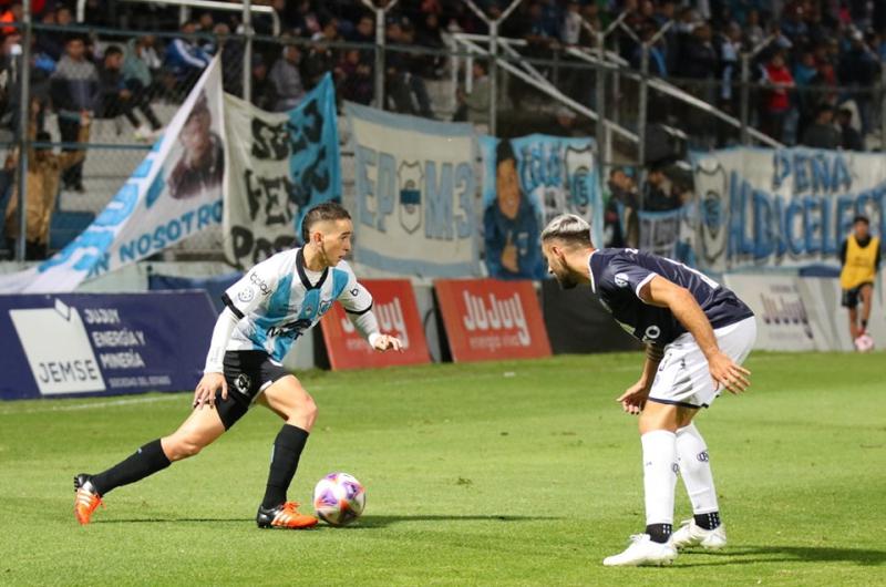 Gimnasia con pocas ideas perdioacute con Independiente Rivadavia