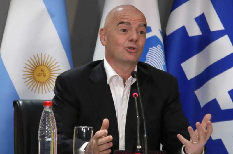 La FIFA confirmoacute que el Mundial Sub 20 se haraacute en la Argentina y comenzaraacute el 20 de mayo