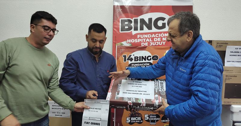 Se entregaron los premios del Bingo de la Fundacioacuten Hospital de Nintildeos