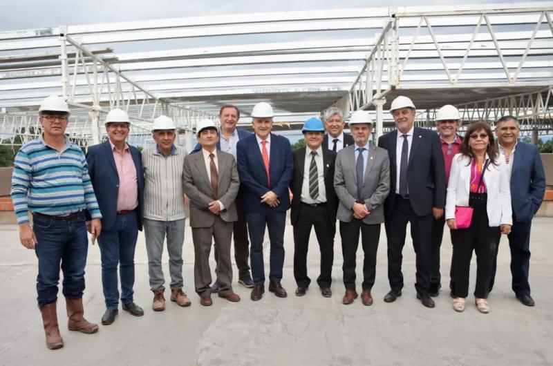 Recorrieron las obras del futuro hospital regional de Libertador General San Martiacuten