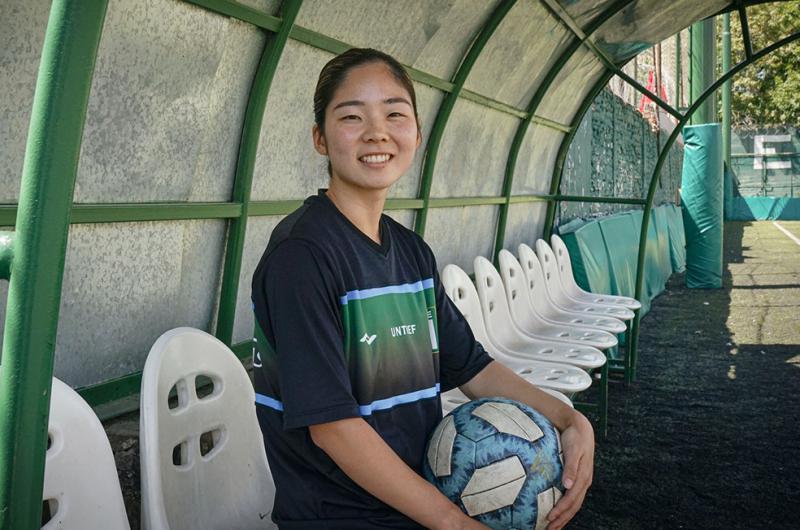 El fuacutetbol femenino la educacioacuten y la cultura en la agenda de la Embajada de Japoacuten