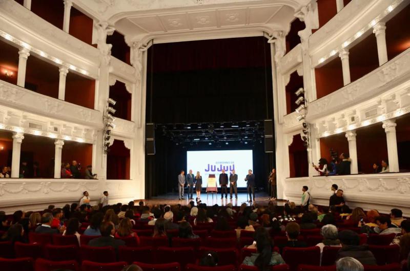 El Teatro Mitre fue reinaugurado para el deleite de los jujentildeos 