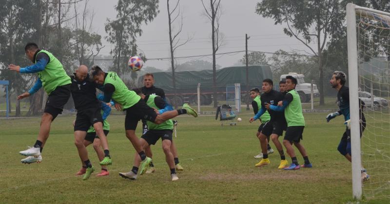 Gimnasia visita al puntero de la Zona Chacarita Juniors