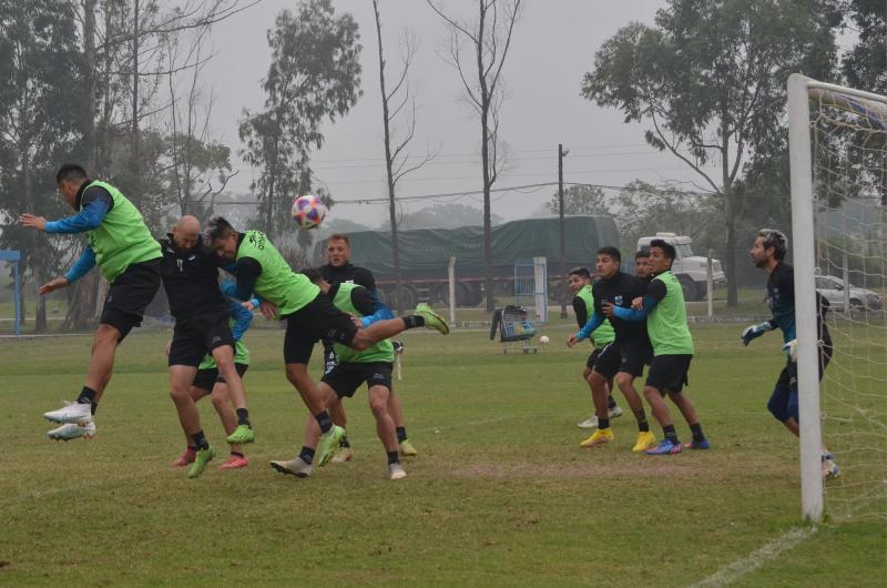 Gimnasia visita al puntero de la Zona Chacarita Juniors