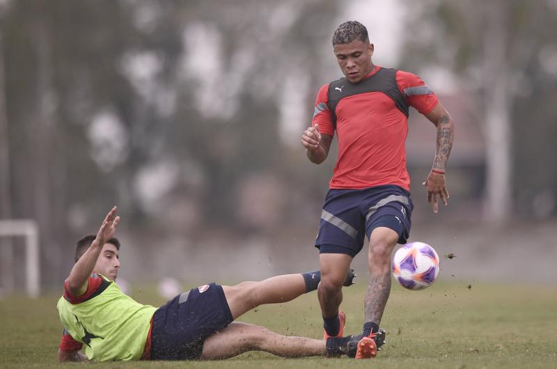 Independiente visita a Argentinos en La Paternal