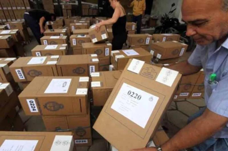 Expectativas en Frentes y Partidos poliacuteticos por el escrutinio definitivo