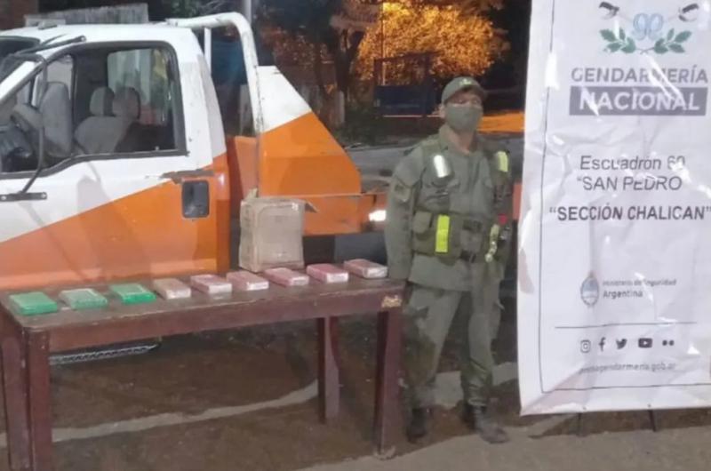 Detienen un remolque que llevaba 9 kilos de cocaiacutena en una caja de cartoacuten