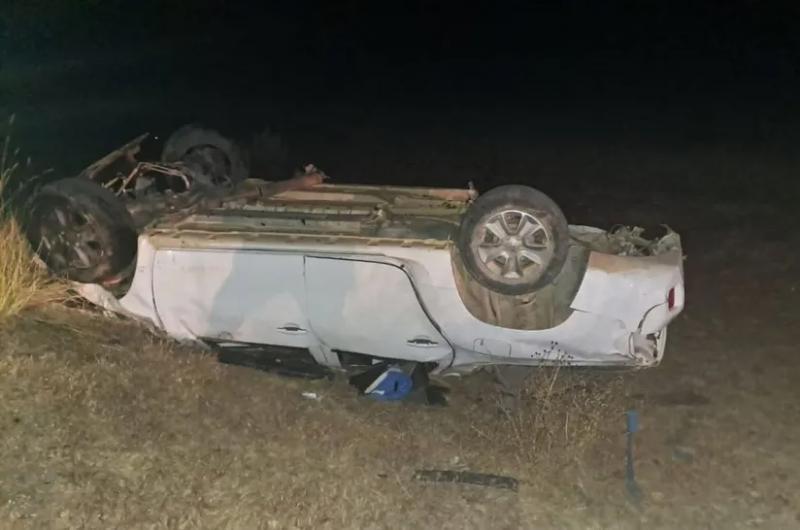 Murieron cuatro joacutevenes en un vuelco en La Quiaca
