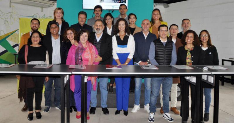 Renovaron convenios de colaboracioacuten para capacitacioacuten y desarrollo de emprendedores