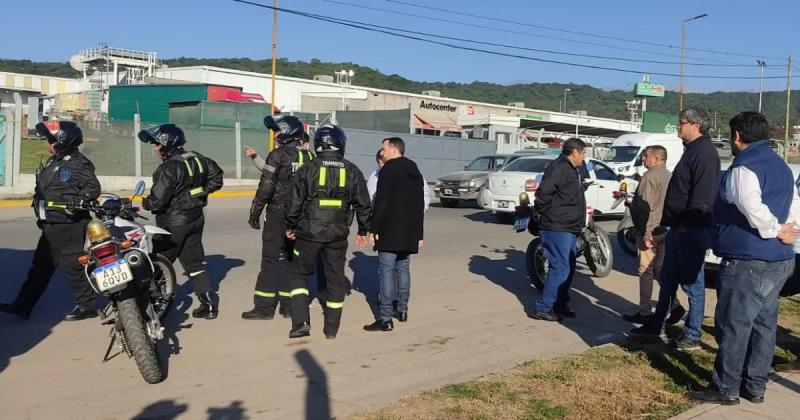 Enfrentamiento entre feriantes y puesteros por el predio en barrio General Arias