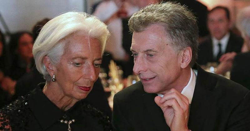 El Gobierno calificoacute como delito el creacutedito del FMI a Maurio Macri 