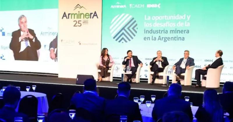 El Gobernador confirmoacute apertura al sector privado en la Mesa del Litio