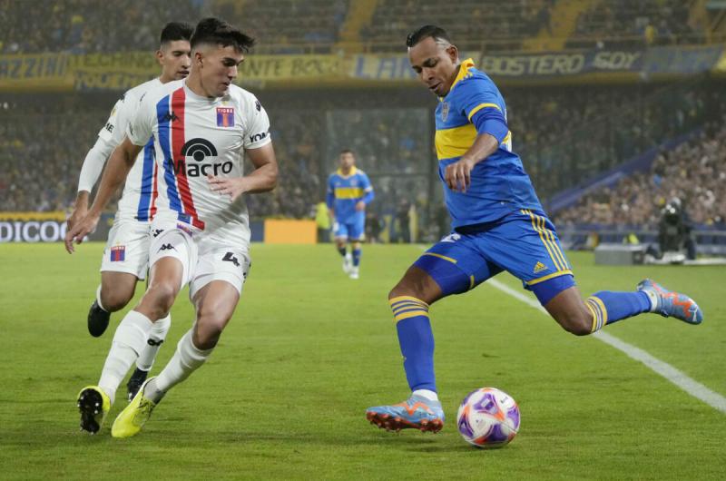 Boca le ganoacute a Tigre y se estaacute metiendo en la Copa Sudamericana