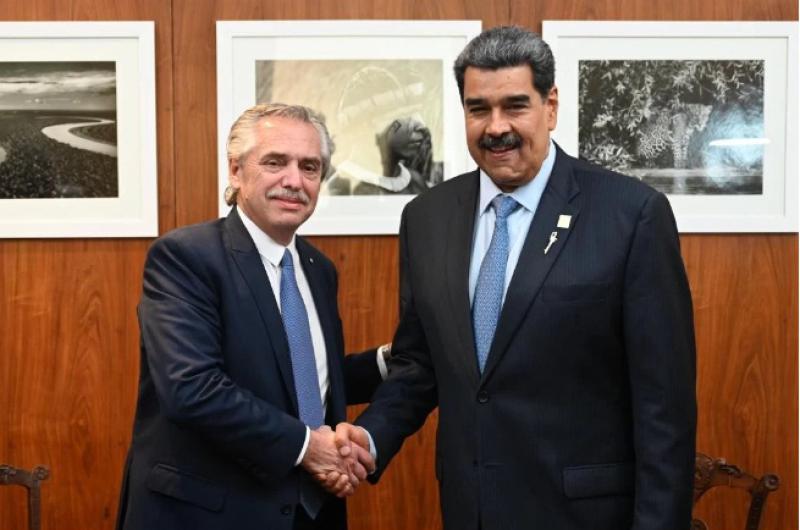El Presidente se reunioacute con Nicolaacutes Maduro en Brasilia 